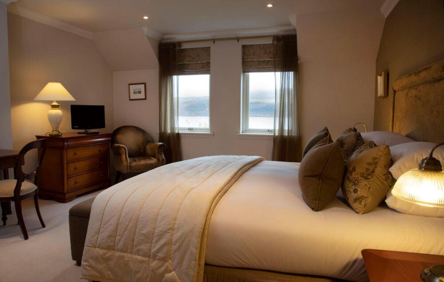 Loch Ness Hotel 5*